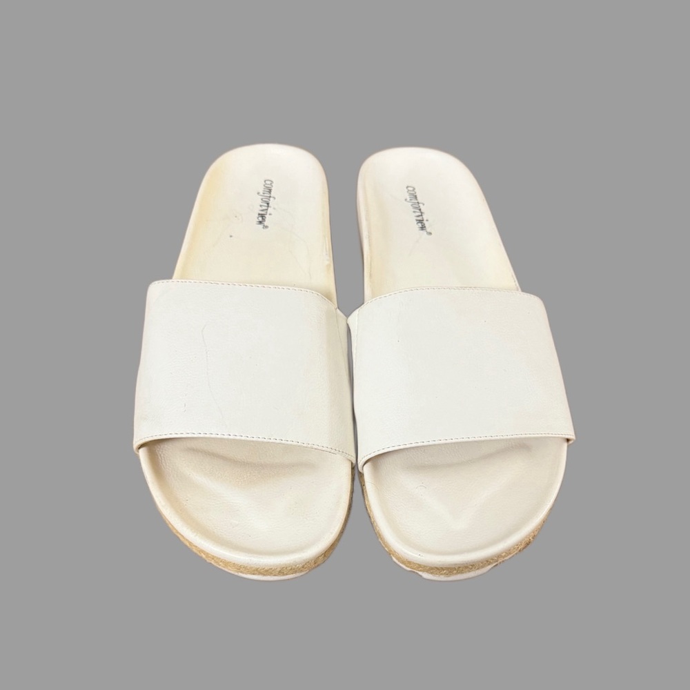 ComfortView Women’s 12 Wide Width White Sandals